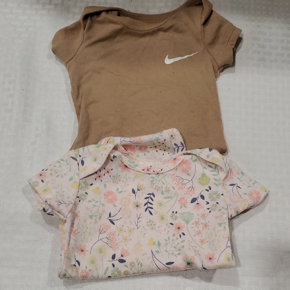 child of mine Pink Floral & Gingham Baby Mix Bundle Of Cloths - Picture 8 of 9
